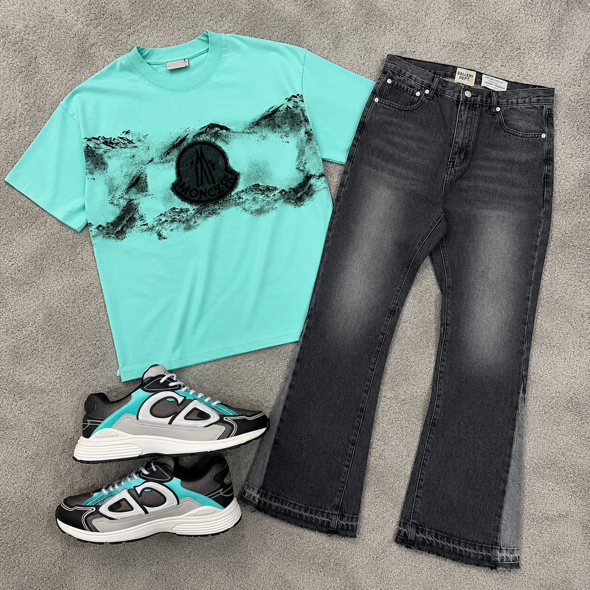 Cyan Moncler full fit