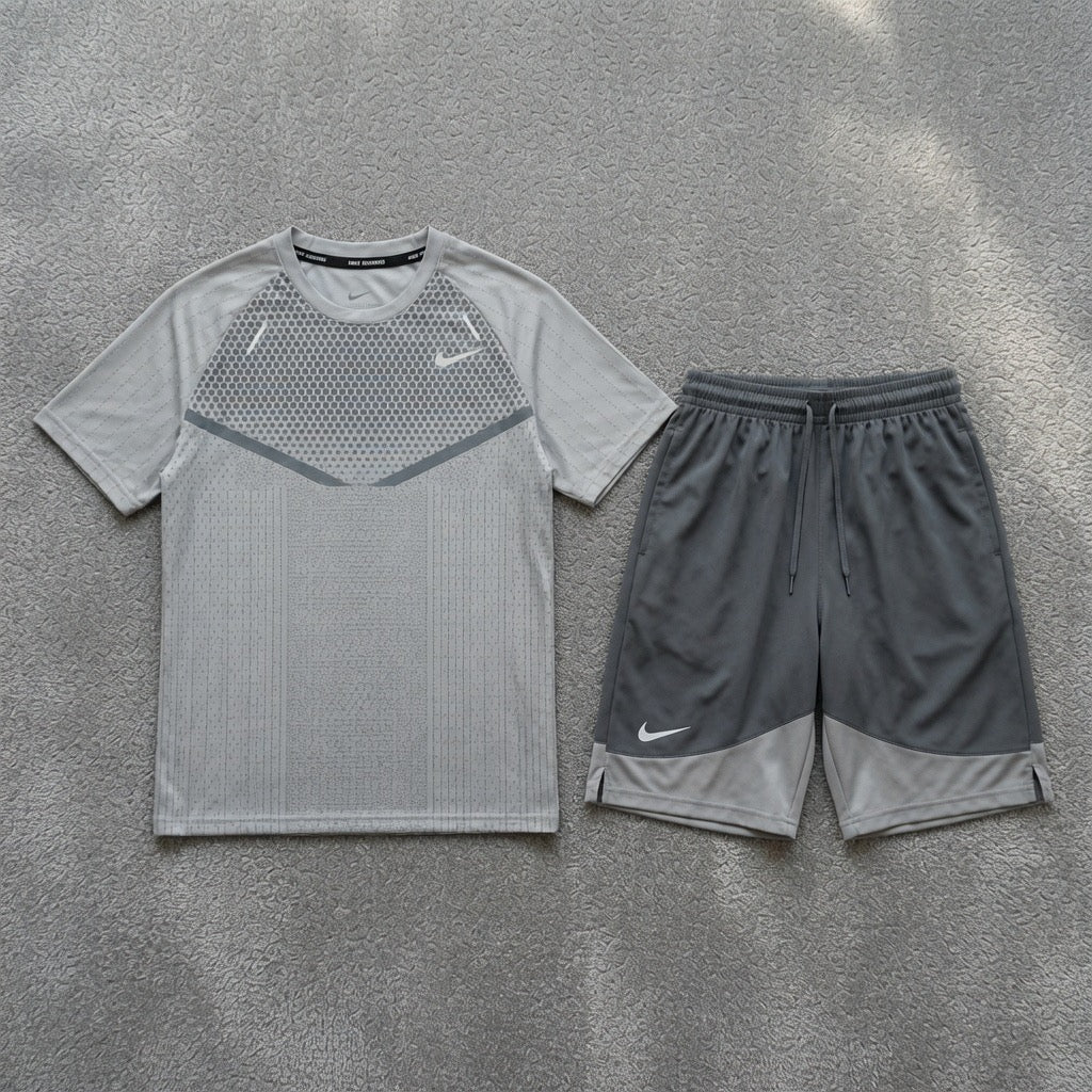 Nike Activewear 2 piece ( Next Day Delivery )